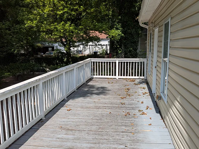 574 Fletcher St SW — Photo 21