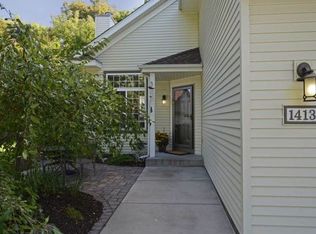 1413 McKnight Cir, Victoria, MN 55386