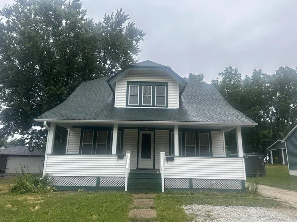 347 Prospect AVENUE, Pewaukee, WI 53072