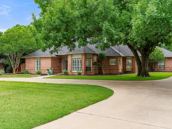 9120 Timber Oaks Dr, Fort Worth, TX 76179