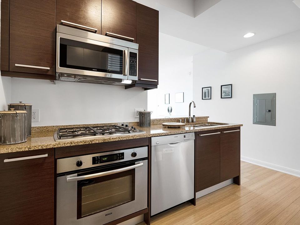 1st image of 425 1st St Unit 4205