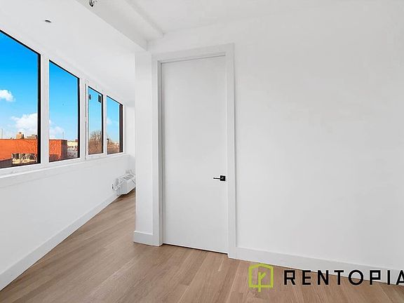 4th image of 1884 Broadway Unit 716