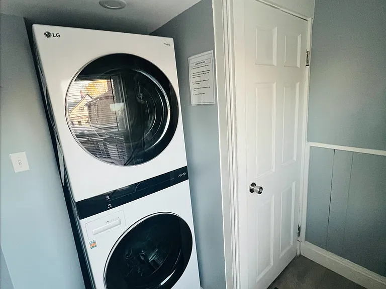122 Central Ave #1 — Photo 4