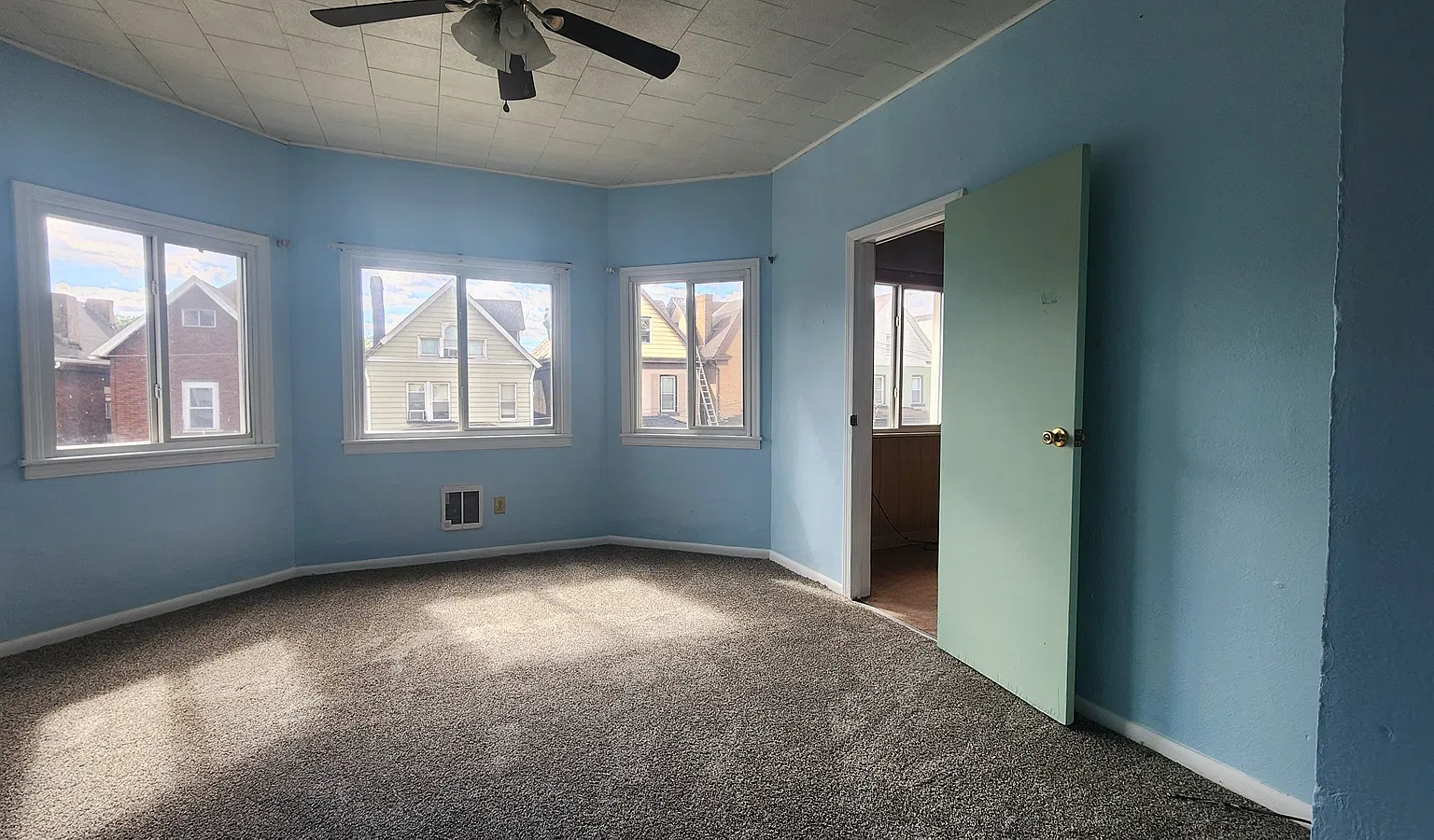 1 bed, 900 sqft, $745 — Photo 4