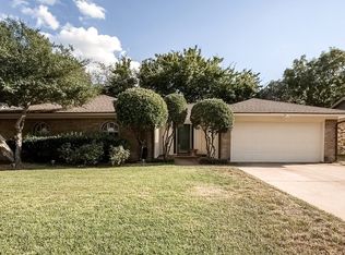 5604 Ridge Dr, Arlington, TX 76016