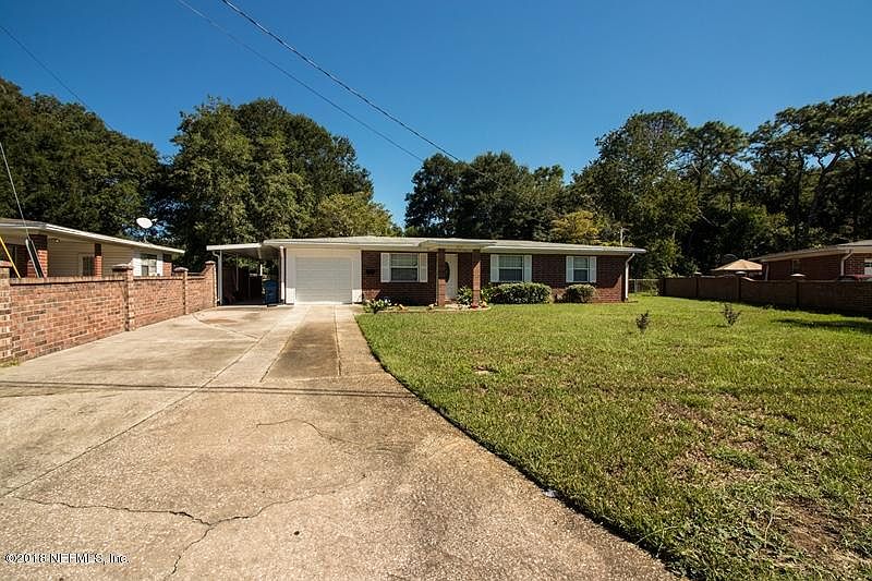 1st image of 2111 Maple Leaf Dr E