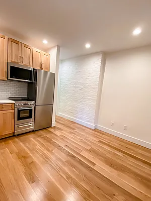 Rented by Compass | media 11