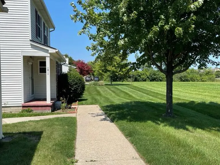 2824 Roundtree Dr #149 — Photo 2