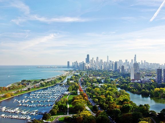 2nd image of 2800 N Lake Shore Dr APT 4012