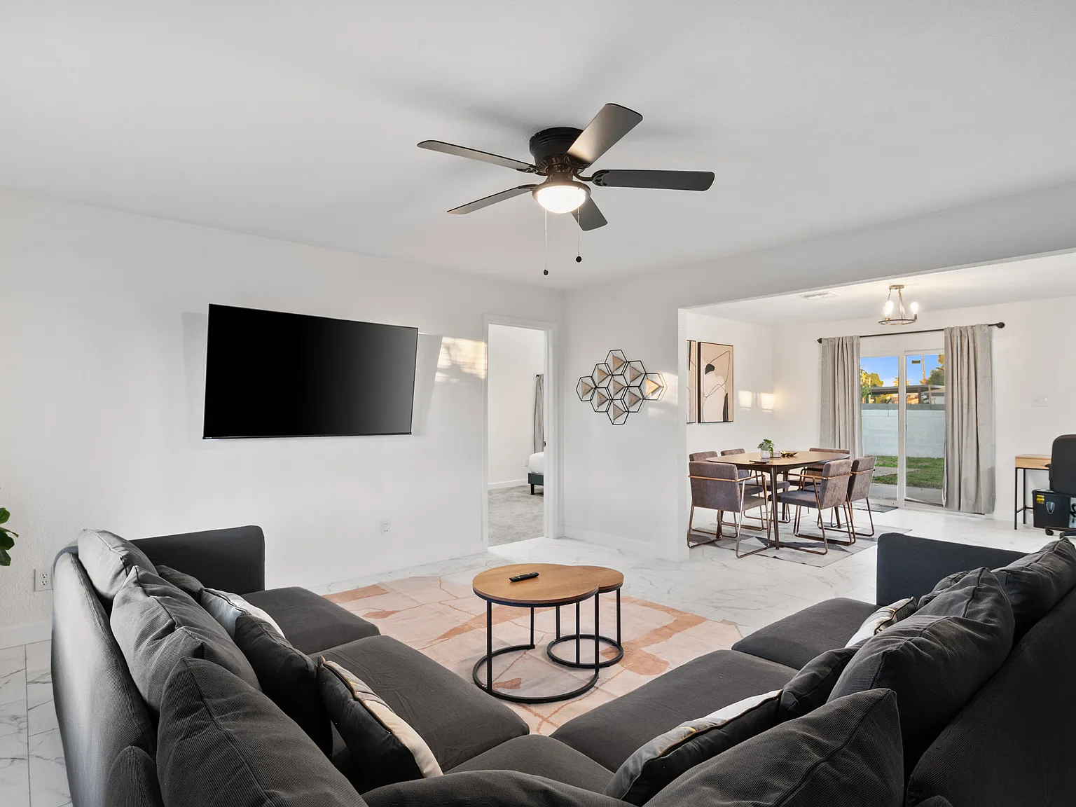 4 bed, 1700 sqft, $3,000 — Photo 3