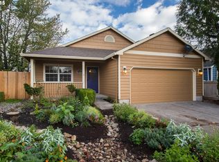 723 SW 12th St, Troutdale, OR