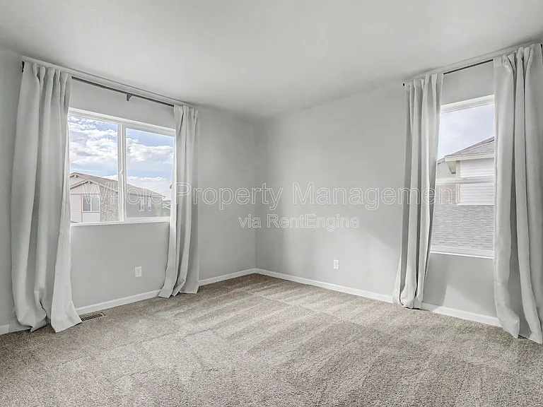 2291 Peregrine Dr — Photo 22