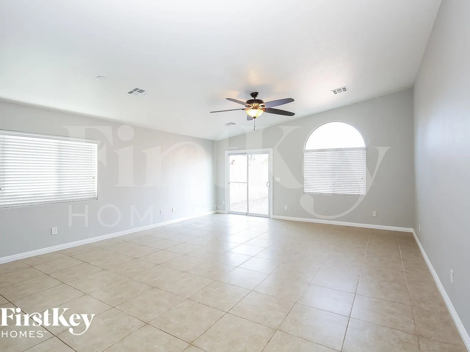 4 bed, 2.0 bath, 1756 sqft, $2,260 — Photo 3