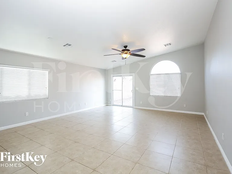 4532 Silverwind Rd — Photo 3