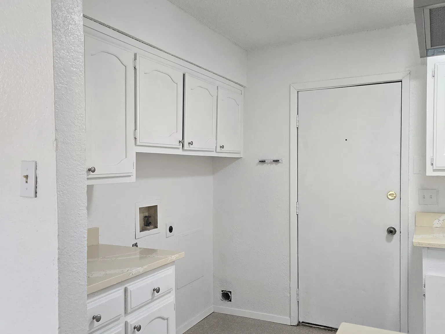 2 bed, 750 sqft, $1,250 — Photo 2