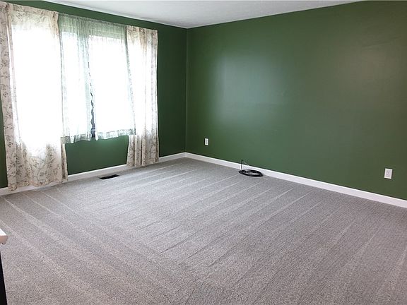 4th image of 216 Oberlin Dr