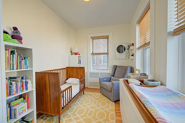 Sold by Akam Sales and Brokerage | media 23