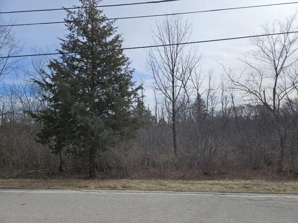 2241 W GRAYS LANE, Oak Creek, WI 53154