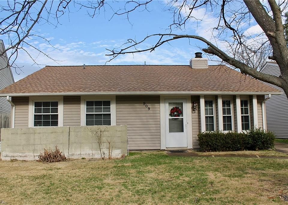 1st image of 909 Thornhill Pl