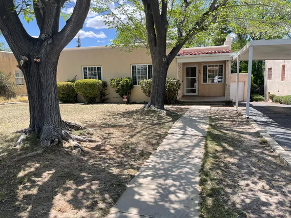 421 Richmond Dr SE, Albuquerque, NM 87106