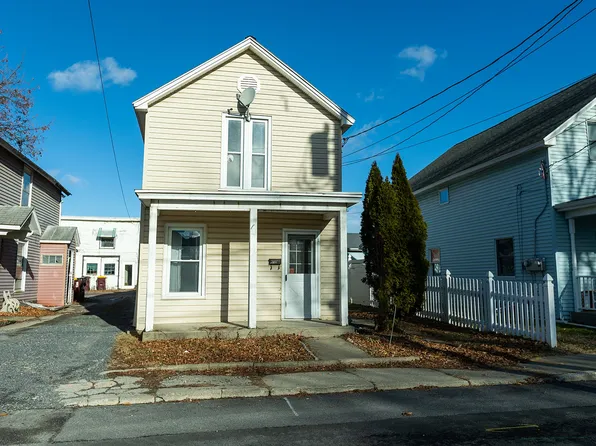 512 Grand St, Mechanicville, NY 12118