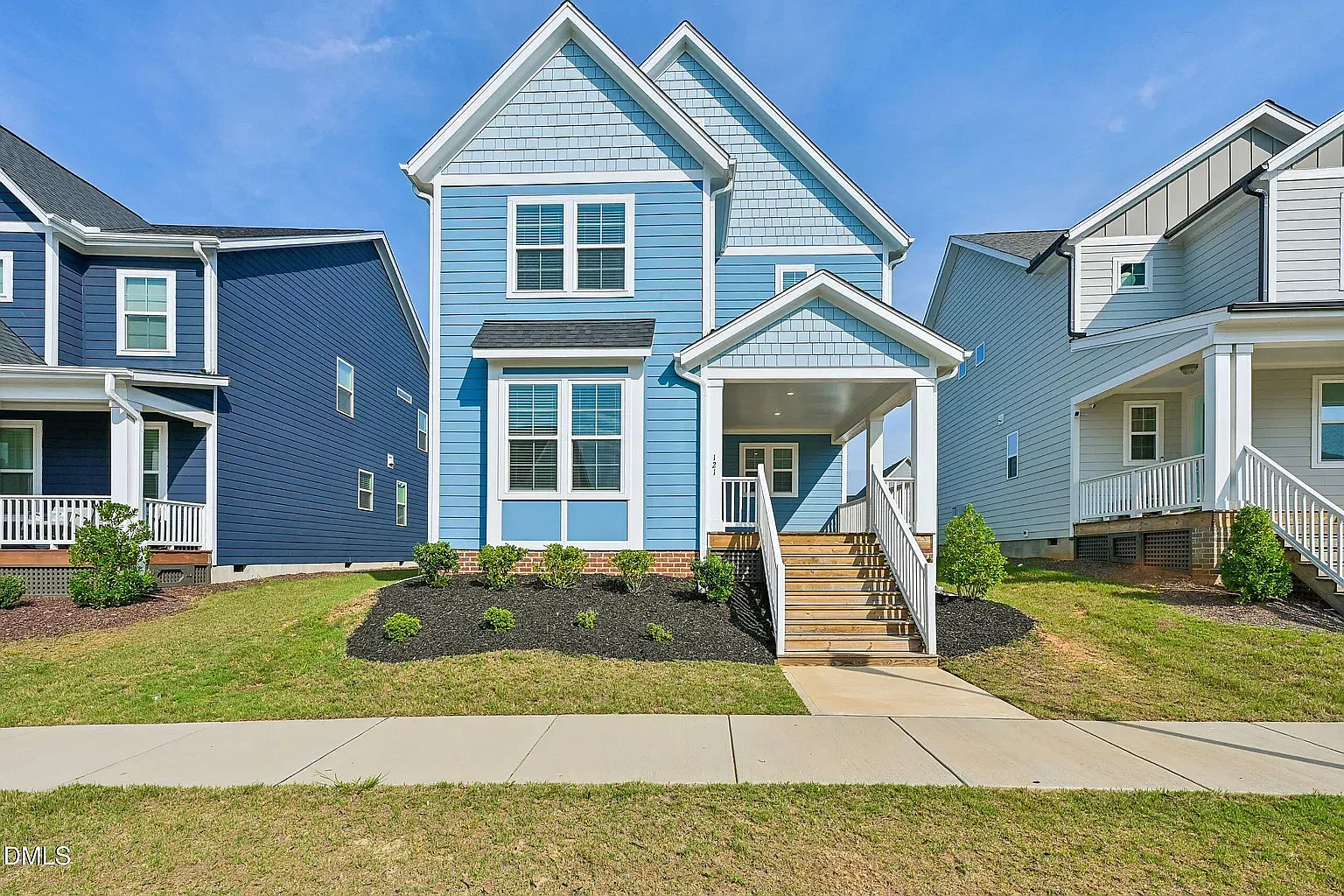 3 bed, 2.5 bath, 2250 sqft, $2,295 — Photo 1
