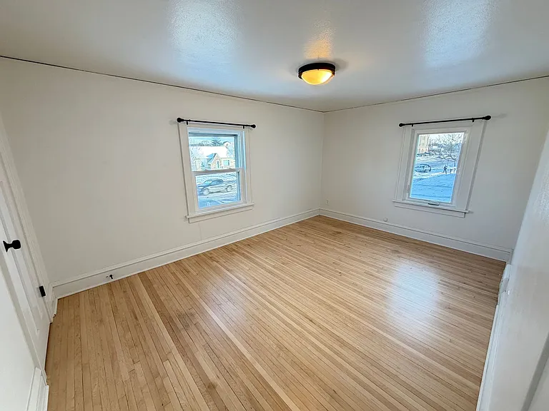 1301 Hammond Ave — Photo 13