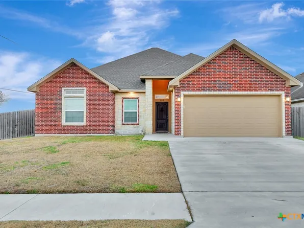 102 Tiki Ct, Victoria, TX 77904