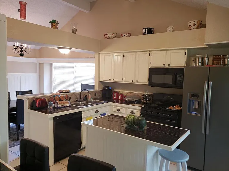 8010 Blackfin Dr — Photo 6