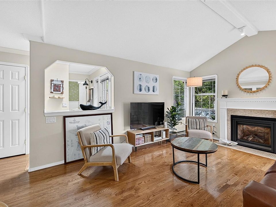 1st image of 124 Valhalla Rd #8