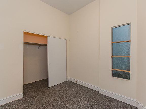 4th image of 903 W Armitage Ave