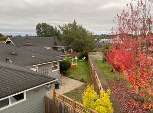 7506 Linden Ave N, Seattle, WA 98103