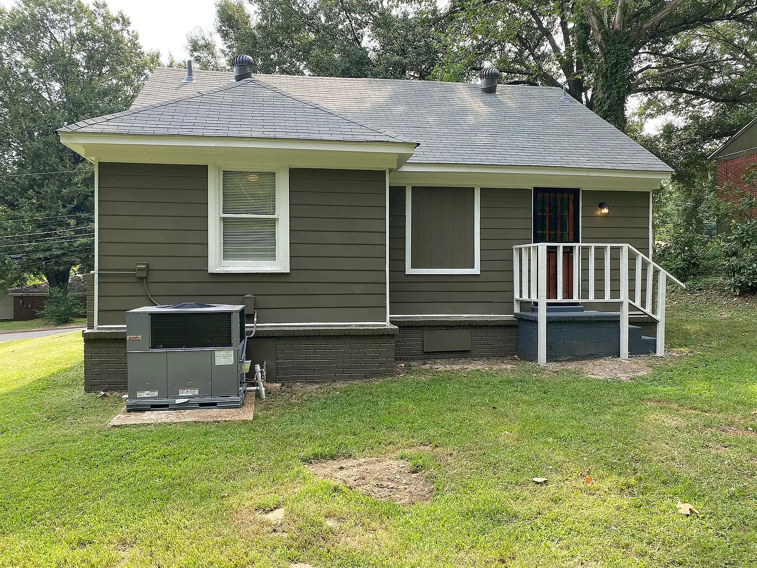 3309 Charlotte Rd — Photo 4