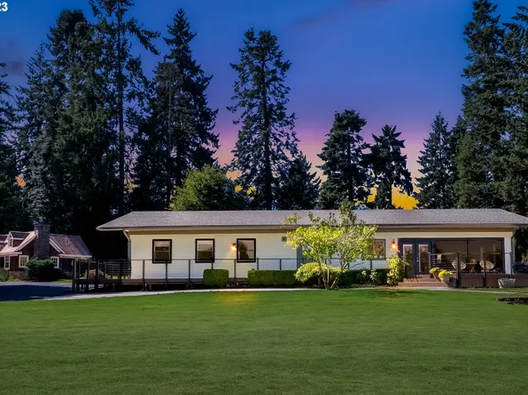 21865 NE Hidden Springs Rd, Dundee, OR 97115