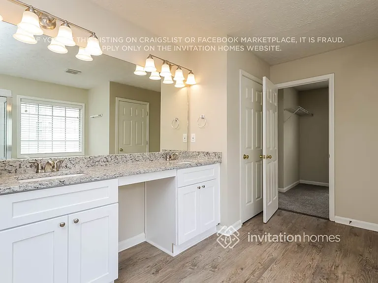 6658 Point Of Woods Dr — Photo 11