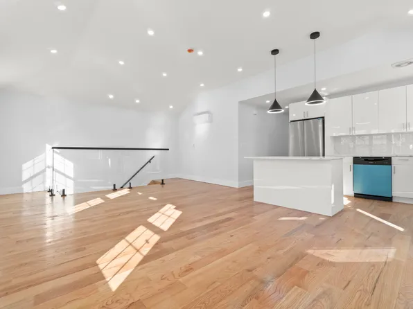 245-33 147th Road image 16 of 26