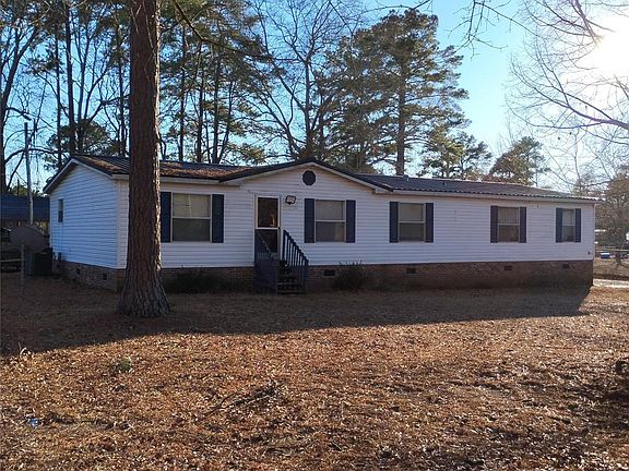 3rd image of 19460 Pine Needle Cir