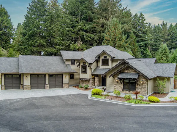 100 Antrim Ln, Bayside, CA 95524