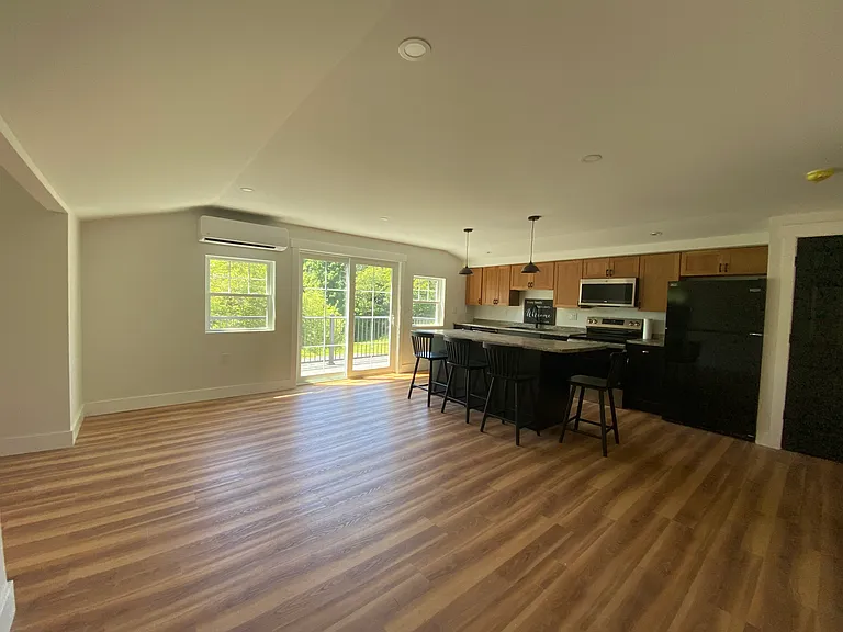 60 Sheldon St #3 — Photo 9