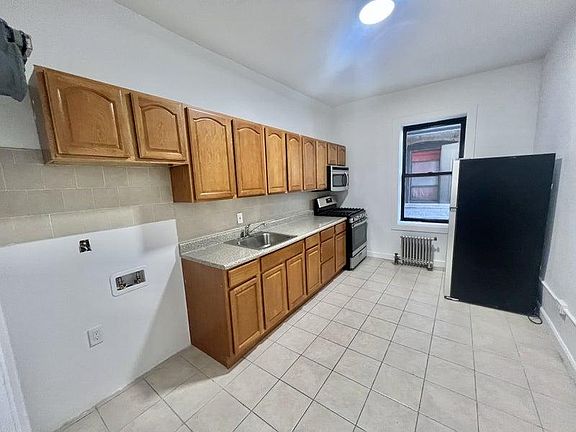 4th image of 601 W 163rd St APT 2J