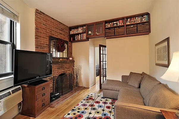 Sold by Citi Habitats | media 18