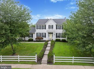 19 Cardinal Ln, Collegeville, PA 19426