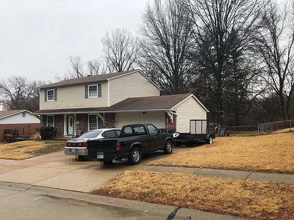 4th image of 2366 Rockymont Dr