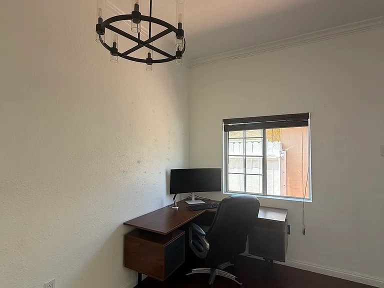 5835 Gardenia Ave — Photo 11