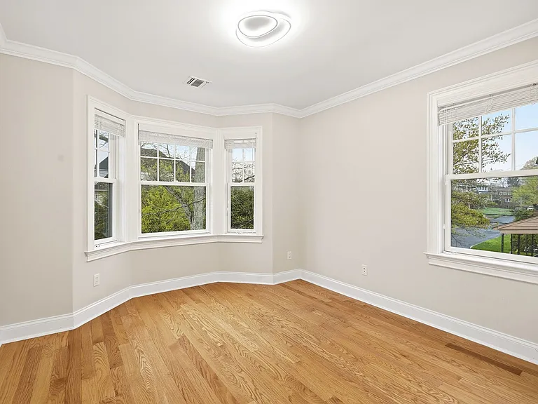 228 Central Ave — Photo 18
