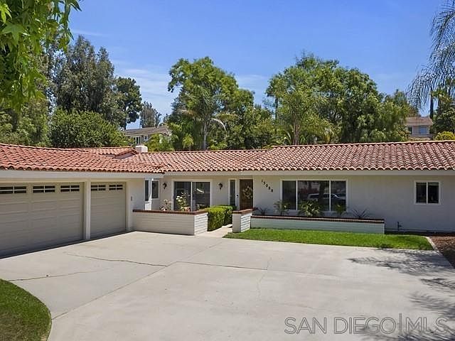 1st image of 13088 Camino Del Valle