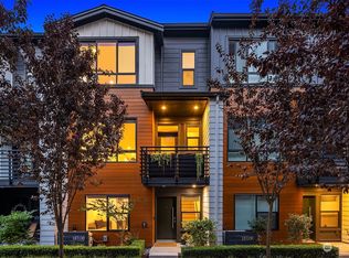 18319 96th Dr NE #D, Bothell, WA 98011