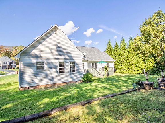 3rd image of 1738 Innsbrooke Dr