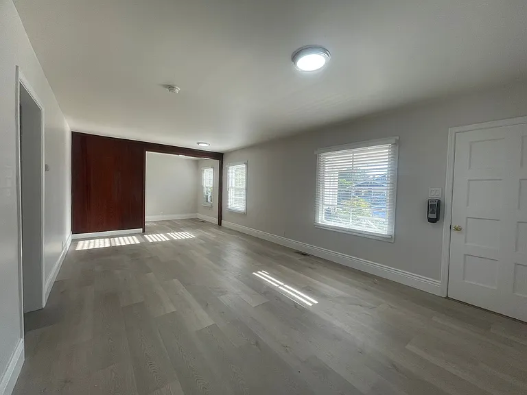 392 Menker Ave #1 — Photo 5