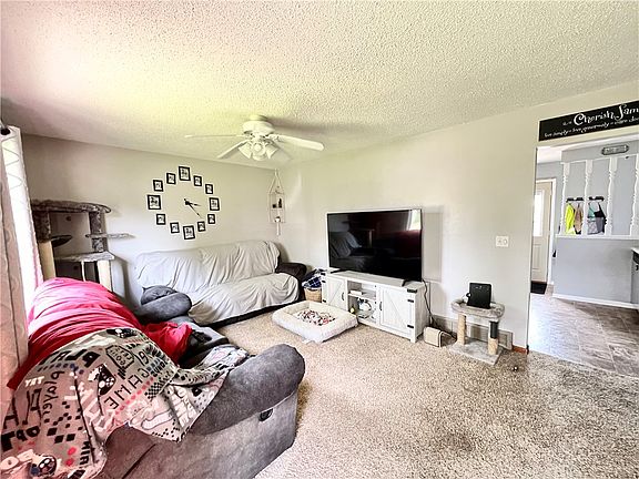 4th image of 4133 E Madison Ave